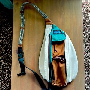Kavu small crossbody bag
